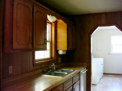 kitchen, view 3